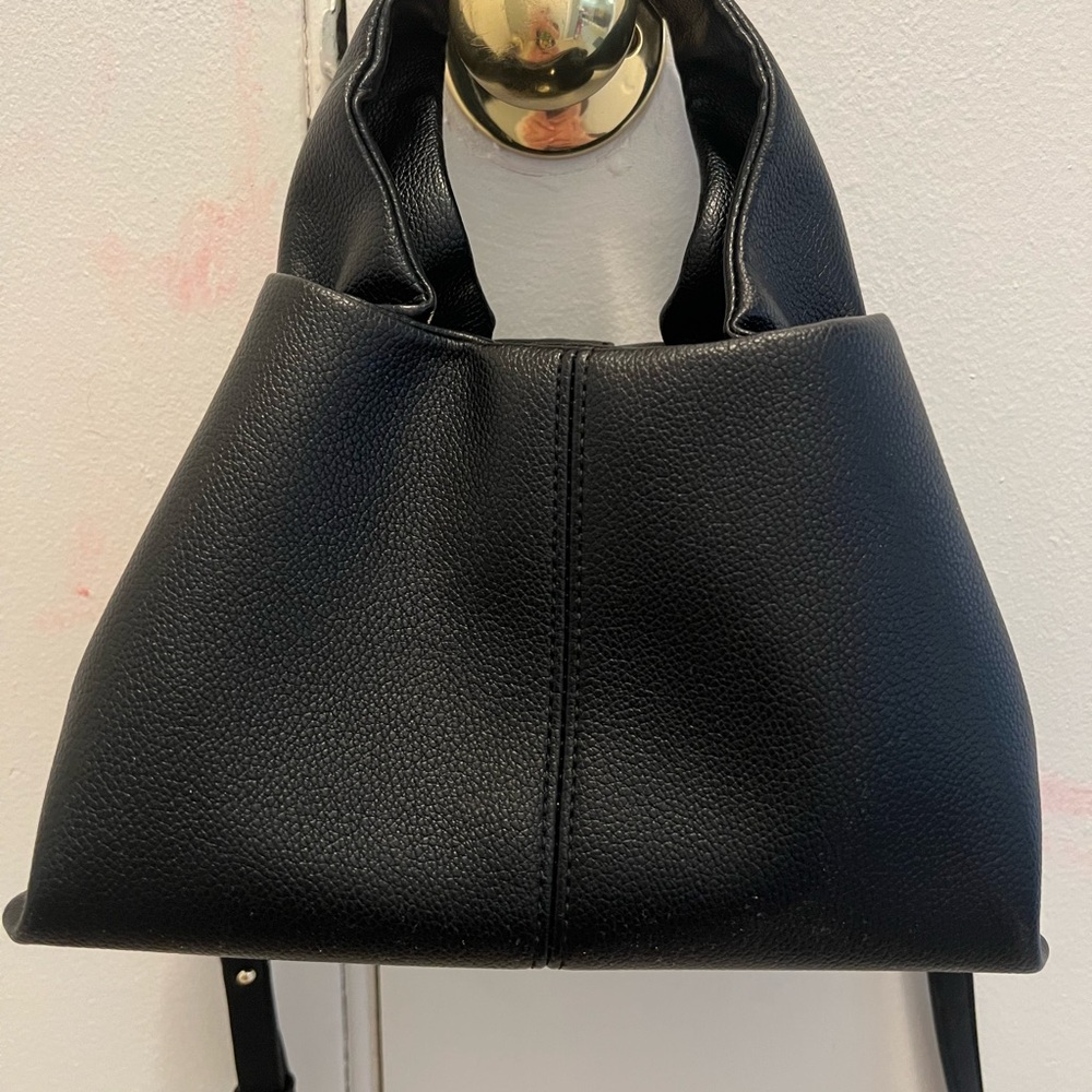 Dumpling Crossbody